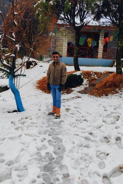 Stay in old manali , airbnb of India , Snowfall in Himachal , best place to stay in hills